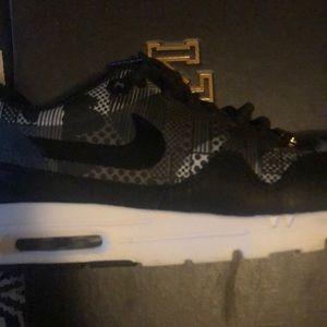 Nike women’s bhm air max 1